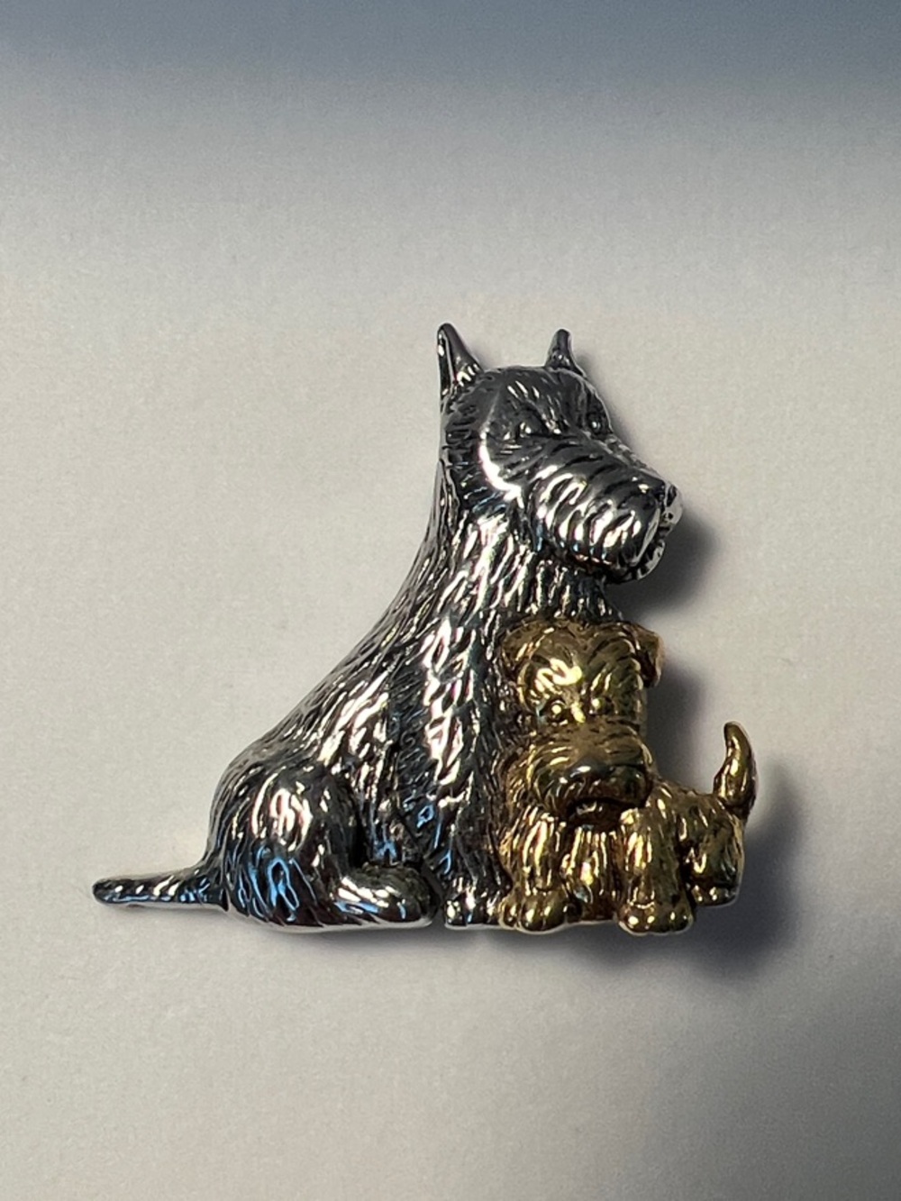 Lauren Conrad Silver and Gold tone Dog Brooch Pin - terrior